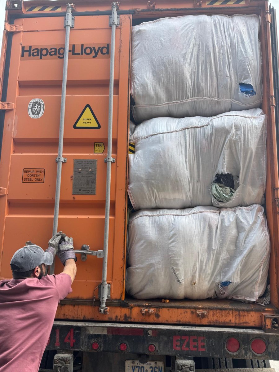 Container one door